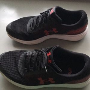 Under armour sneaker